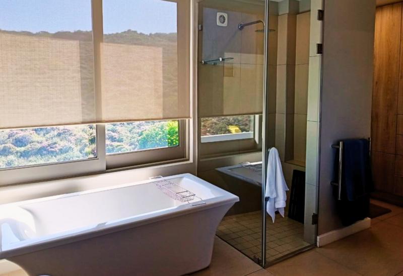 To Let 4 Bedroom Property for Rent in Pinnacle Point Golf Estate Western Cape